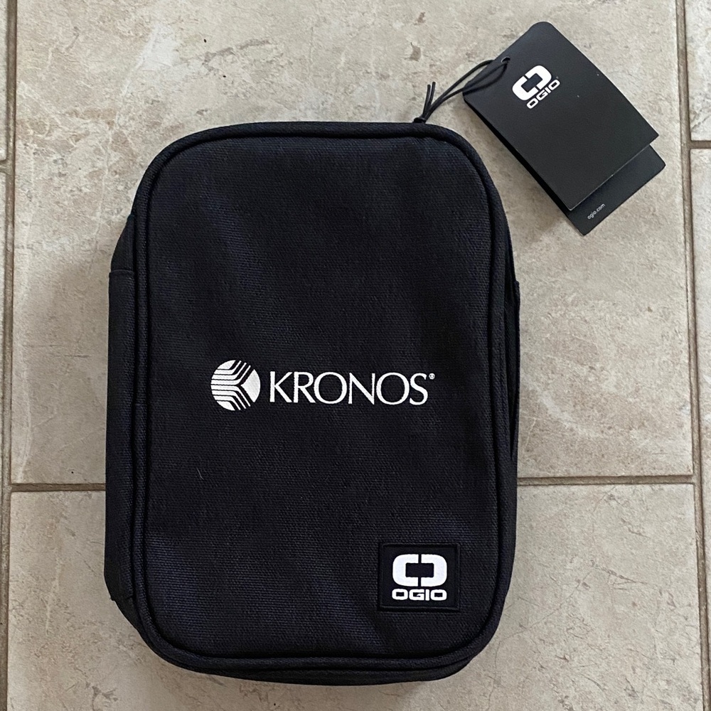 NWT Kronos Ogio Black Organizer Bag